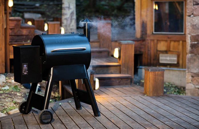 Traeger BBQ155.01 Pellet Grill Review | Grills Forever