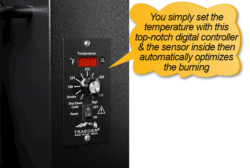 Traeger Pellet Grills BBQ155.01: State of the art digital control center, digital controller