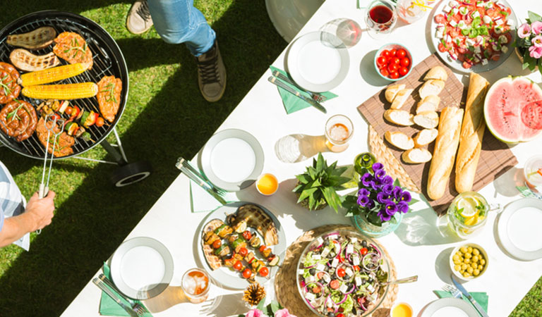 Smoking Hot Tips for Your Outdoor Grill Party | Grills Forever